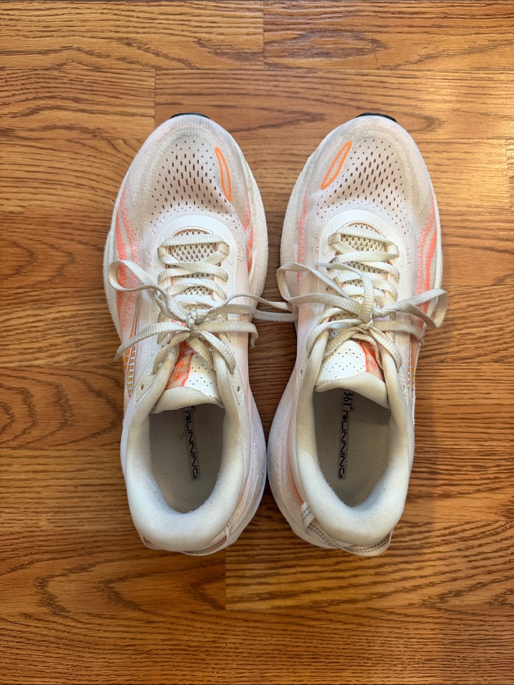 361 sport running sneakers men’s 9/womens 10.5